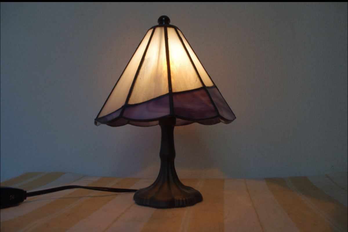 ステンドグラスランプ