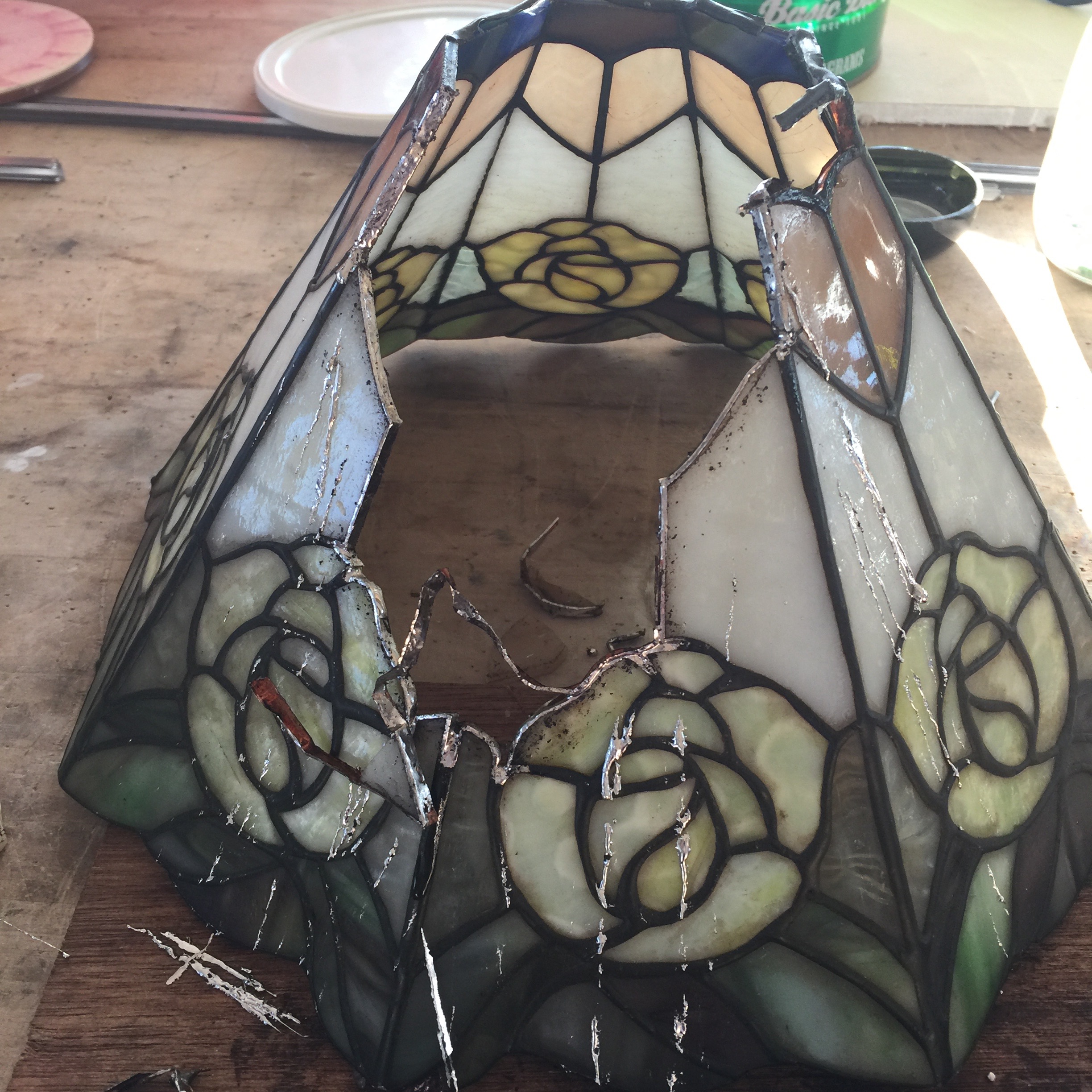ステンドグラスランプの修理 | ステンドグラス工房オクノシオ
