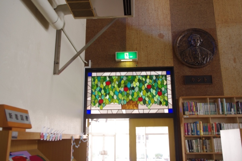 東洋大牛久ステンドグラス
