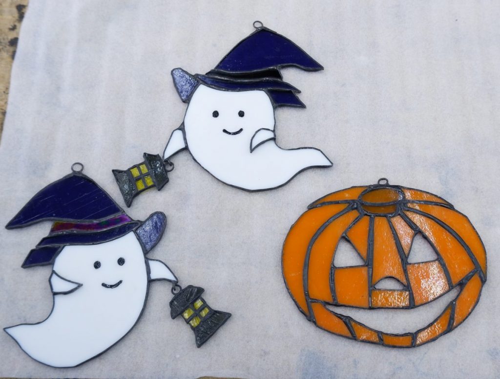 ステンドグラス　ハロウィンモチーフのモビール(魔女、おばけ、カボチャ) ステンドグラス ハロウィンモチーフのモビール(魔女、おばけ